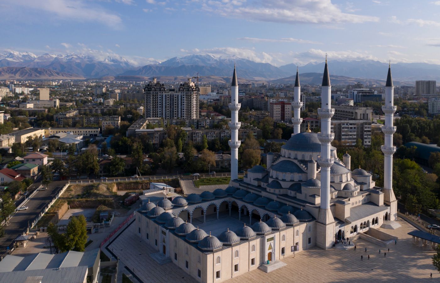 Отели Кыргыстана из Саратова